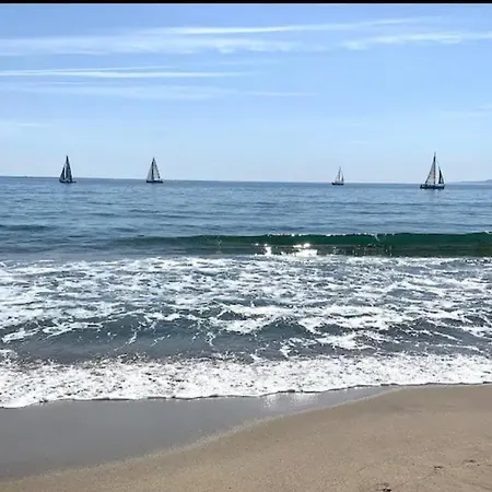 Magnifica Familiar Con Piscina A 8km Playa