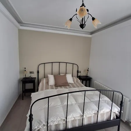 Holiday home Magnifica Familiar Con Piscina A 8km Playa Tordera