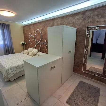 Holiday home Magnifica Familiar Con Piscina A 8km Playa Tordera